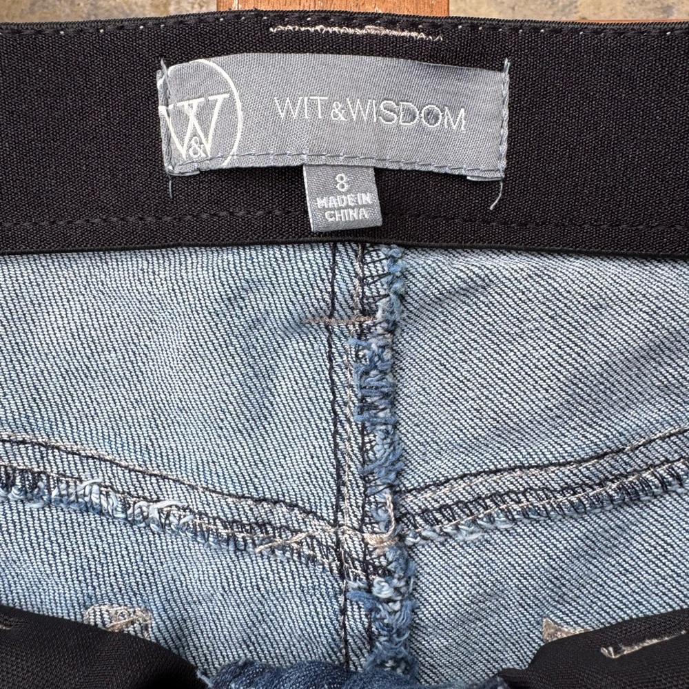 Wit & Wisdom Classic Ankle Jeans in Blue - Picture 7 of 13